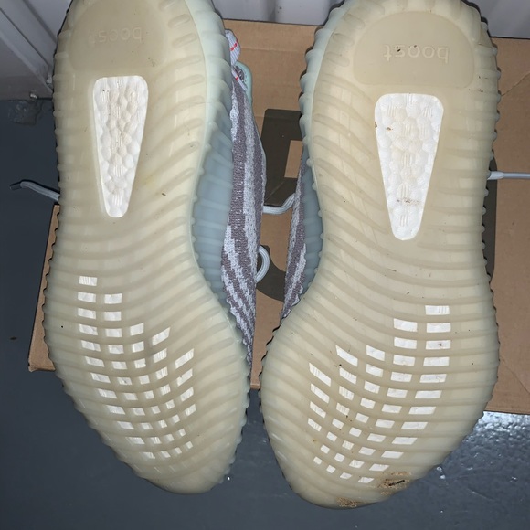 Yeezy - Picture 3 of 5